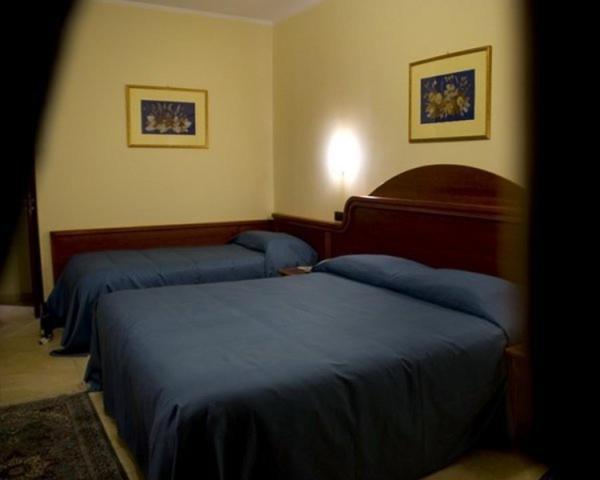 Hotel Duca Di Calabria سيرا سان برونو المظهر الخارجي الصورة