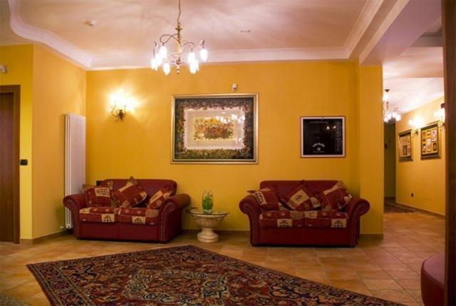 Hotel Duca Di Calabria سيرا سان برونو المظهر الخارجي الصورة