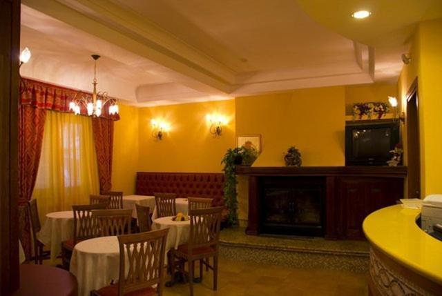 Hotel Duca Di Calabria سيرا سان برونو المظهر الخارجي الصورة