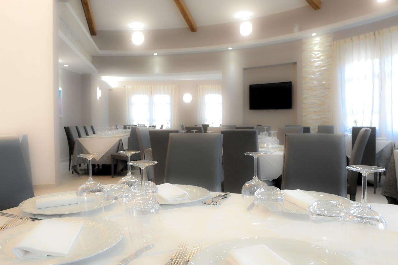 Hotel Duca Di Calabria سيرا سان برونو المظهر الخارجي الصورة