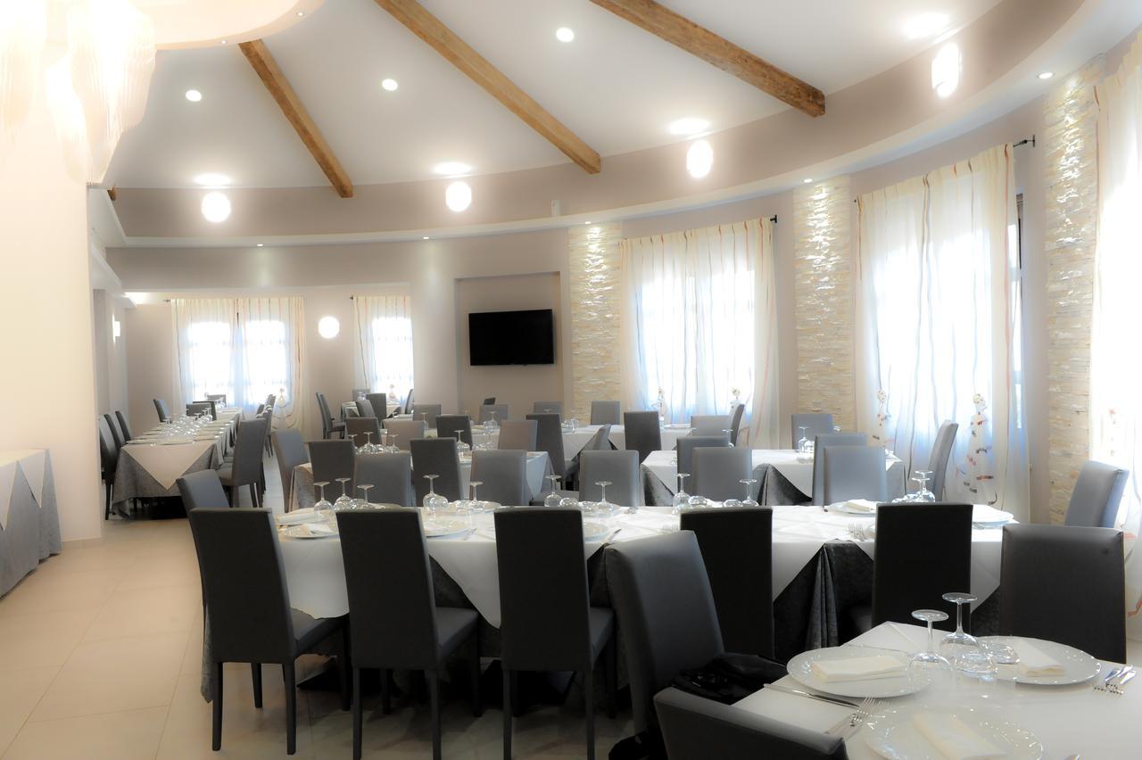Hotel Duca Di Calabria سيرا سان برونو المظهر الخارجي الصورة
