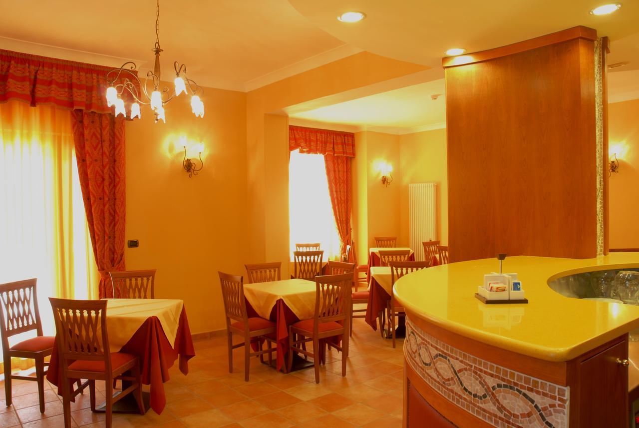 Hotel Duca Di Calabria سيرا سان برونو المظهر الخارجي الصورة